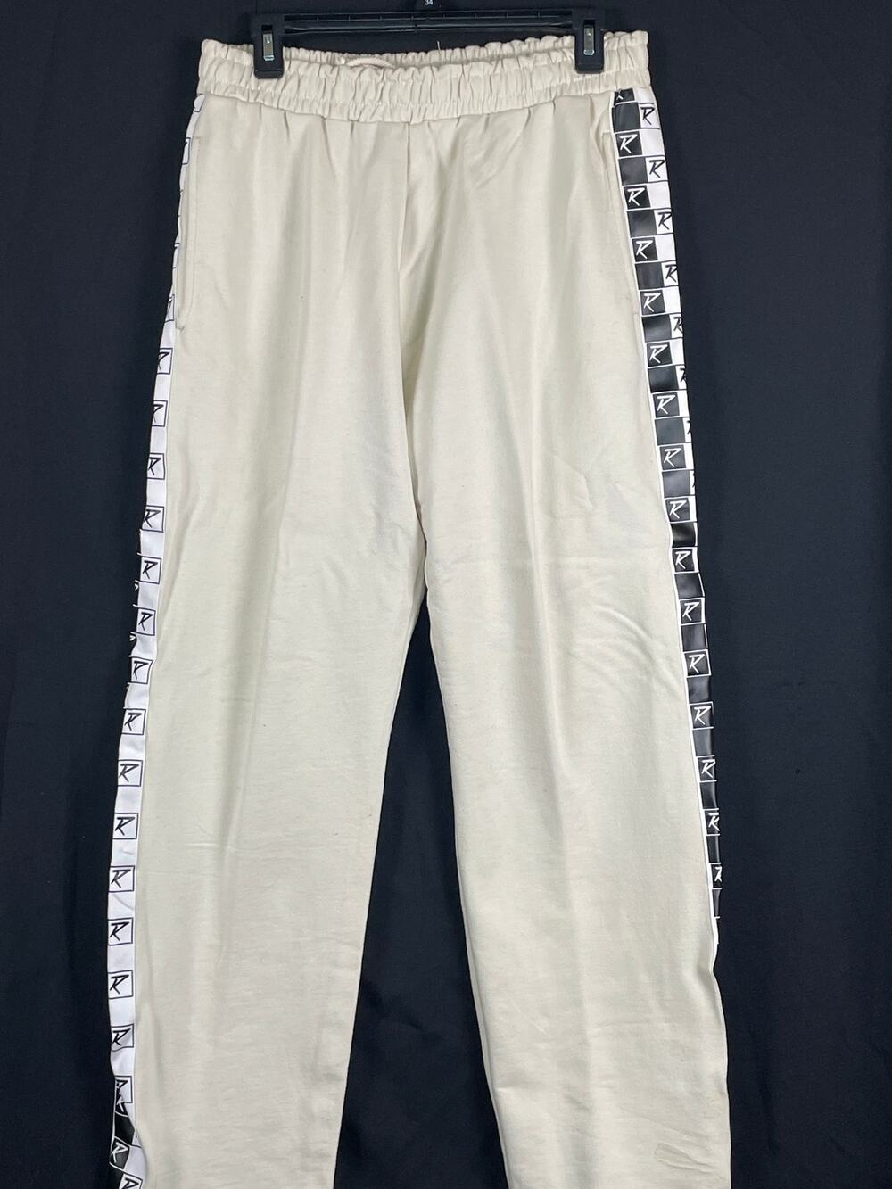 Radix brand Men's Acitvewear sweatpants Size L